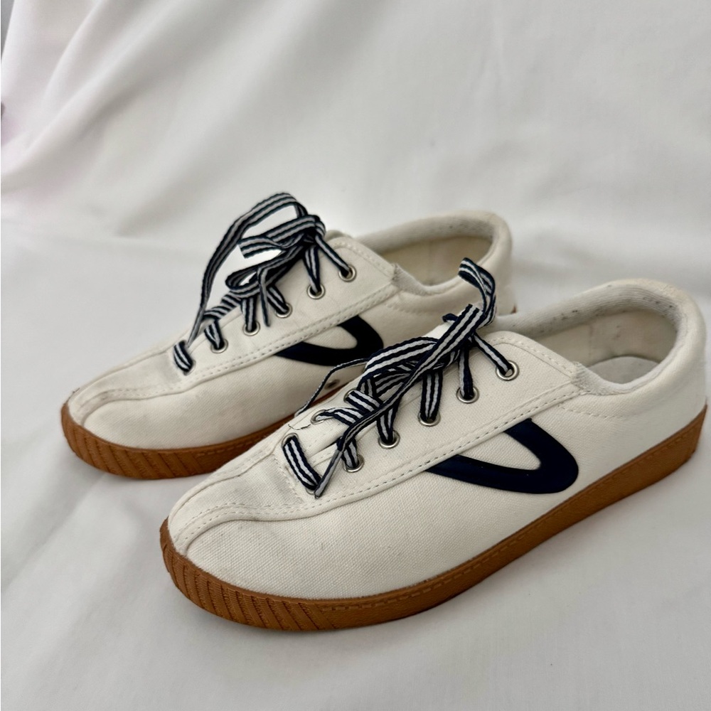 Tretorn Nylite Plus Shoes Navy Blue Gum Bottoms Women's Size 8